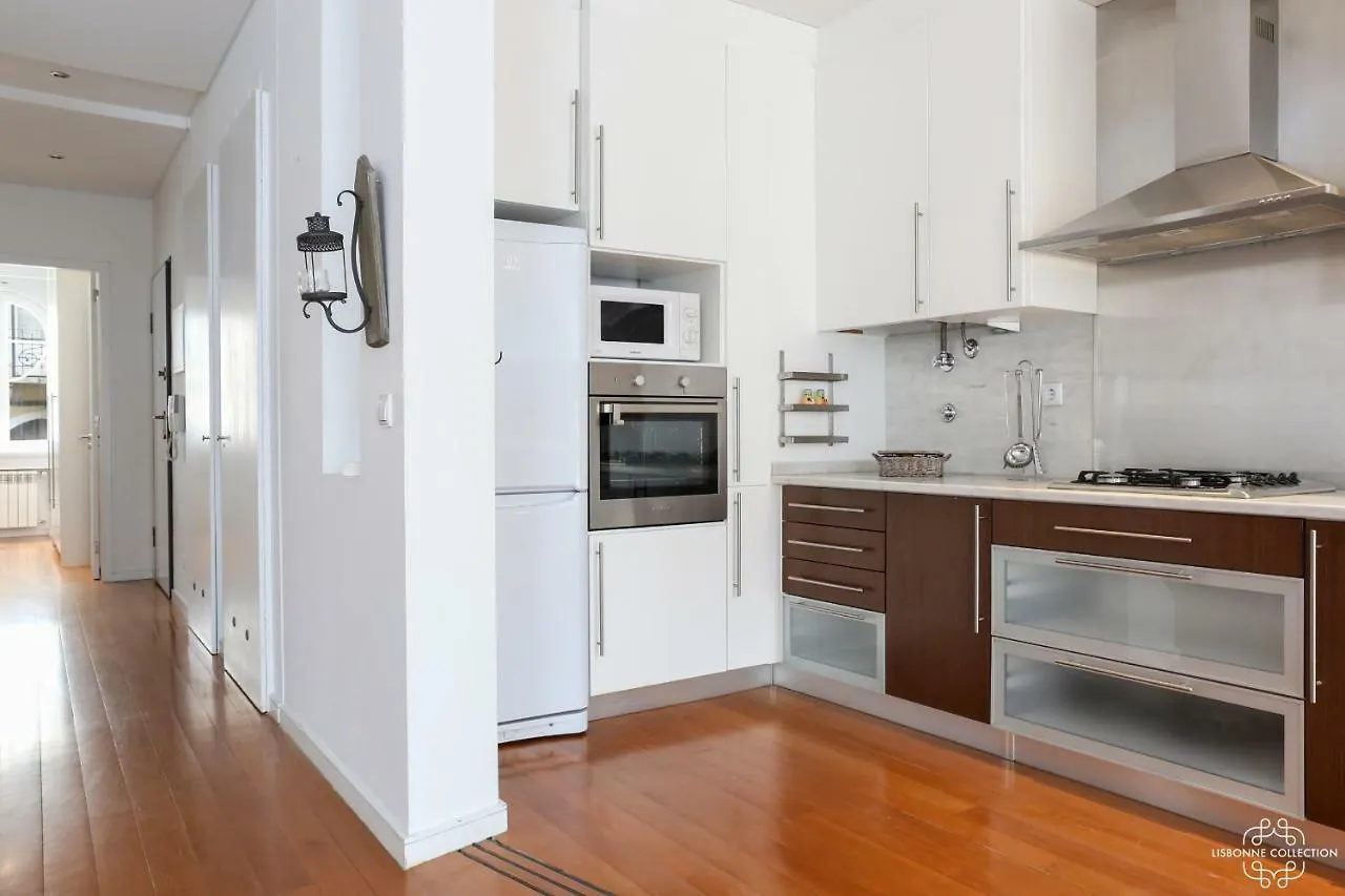 ליסבון Comfort Apartment With Balcony By Lovelystay